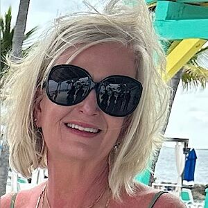 Meet your Posher, Martye